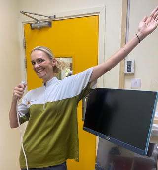 Dr Julia